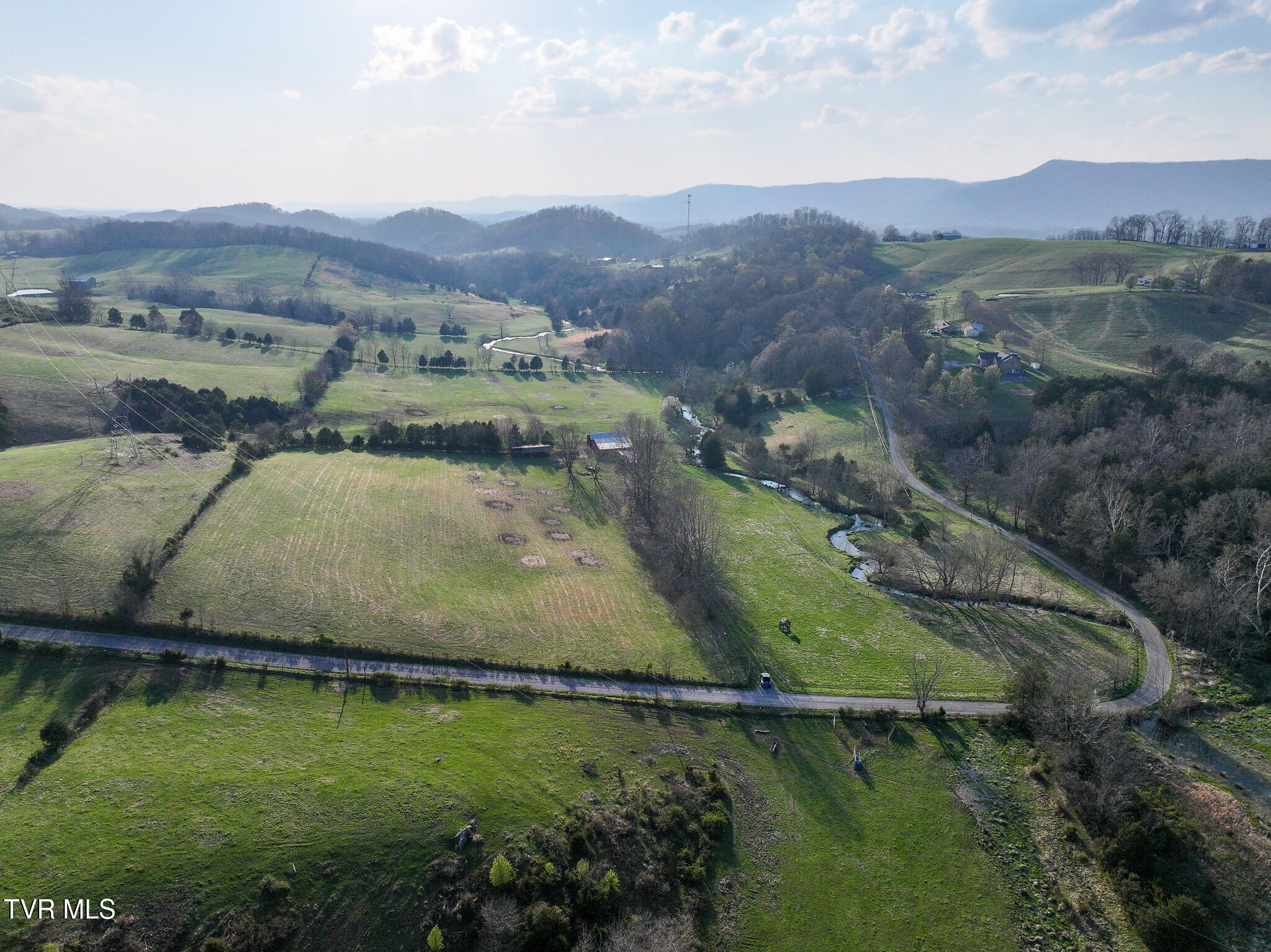 465 Clear Creek Road, Unit 1 Chuckey, TN 37641 - Photo 8 of 44 DJI_20260326170210_0292_D