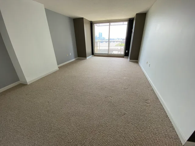 $3,599 | 10 Museum Way, Unit 1523, Cambridge, MA 02141