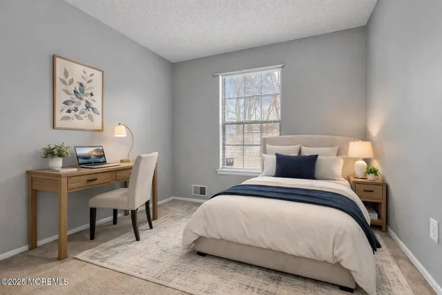 $300,000 | 705 Bluebell Drive, Jackson, NJ 08527