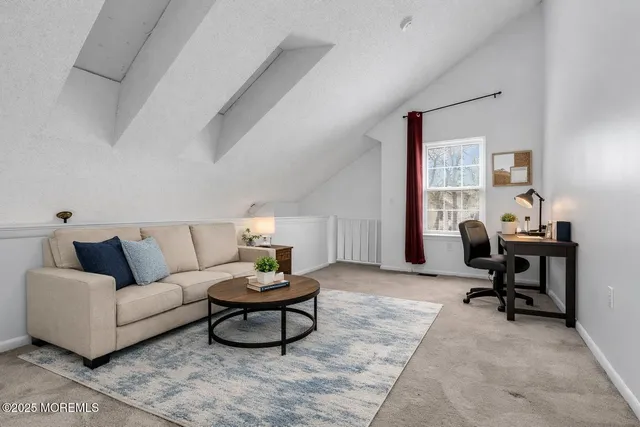 $300,000 | 705 Bluebell Drive, Jackson, NJ 08527