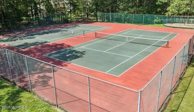 $300,000 | 705 Bluebell Drive, Jackson, NJ 08527