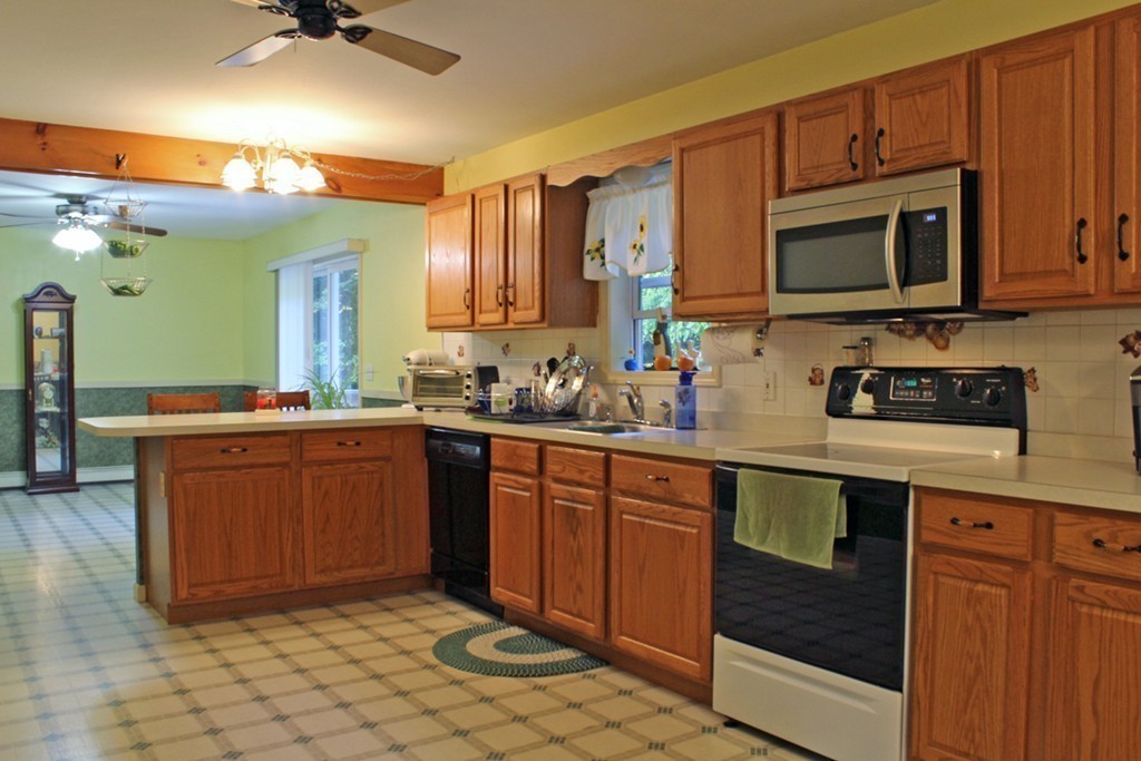 447 Millers Falls Road Northfield, MA 01360 - Photo 8 of 30 Gallery Image 8