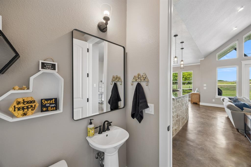 12961 County Road 574 Blue Ridge, TX 75424 - Photo 21 of 36