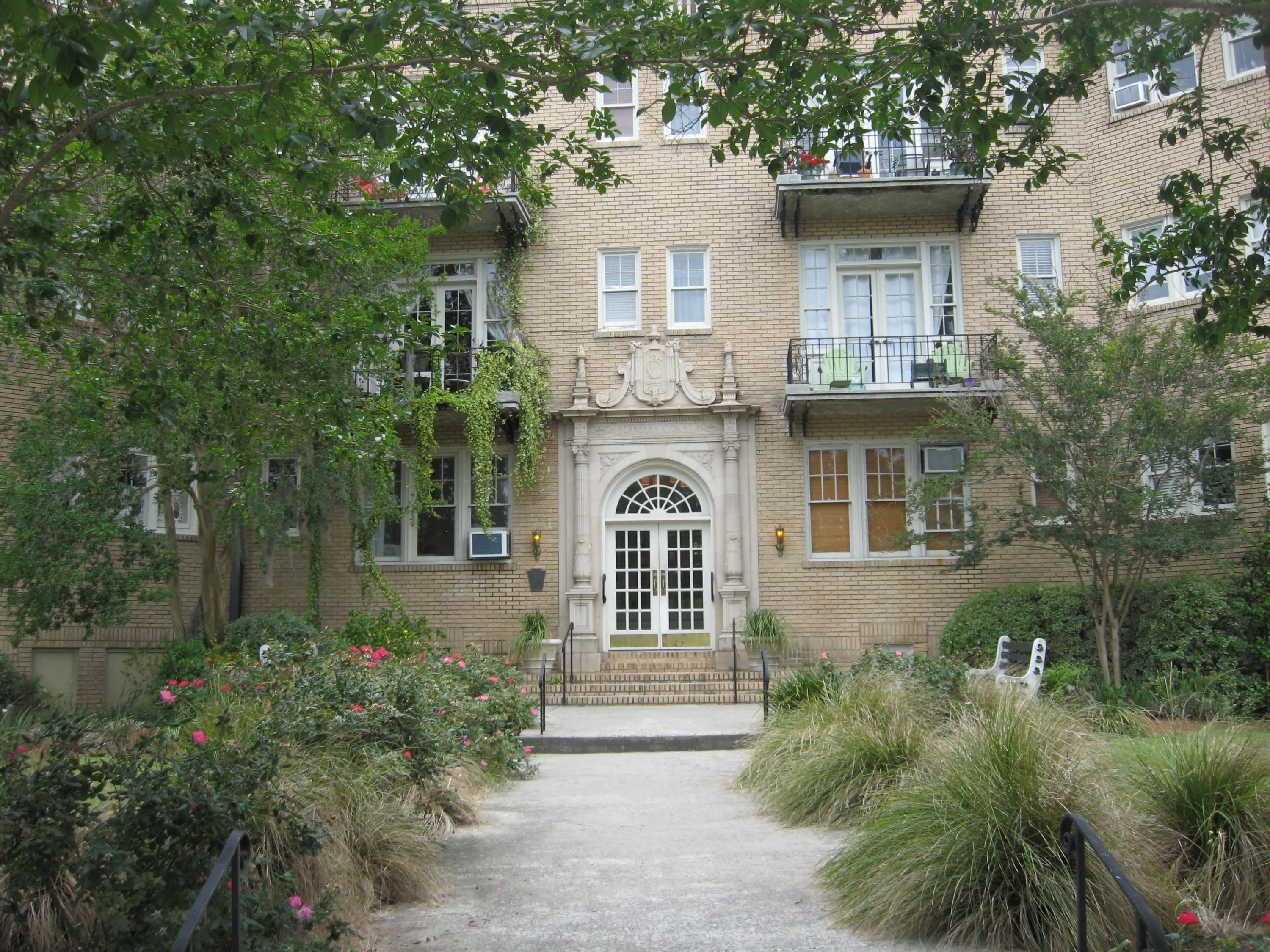 63 Rutledge Avenue Charleston, SC 29401 - Photo 9 of 23 IMG_0693