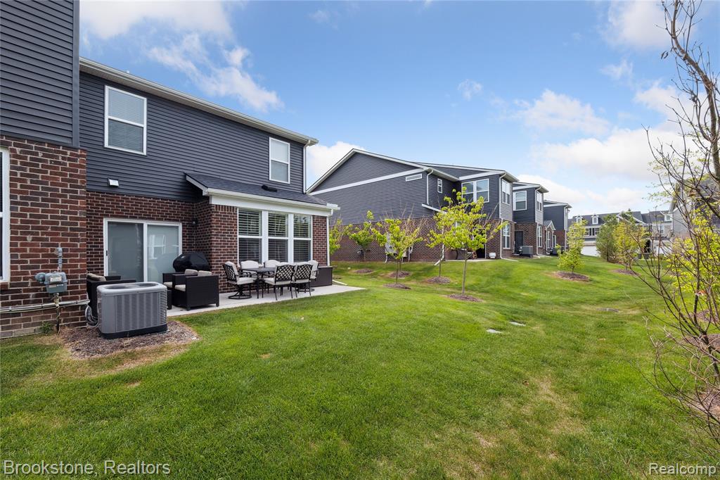765 Hummingbird Drive Rochester Hills, MI 48307 - Photo 43 of 47