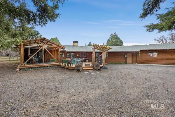 $725,000 | 221 Willow Lane, Hagerman, ID 83332