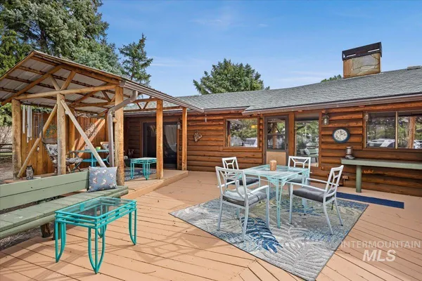 $725,000 | 221 Willow Lane, Hagerman, ID 83332