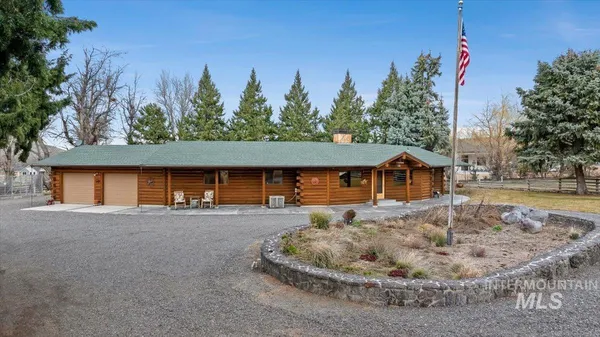 $725,000 | 221 Willow Lane, Hagerman, ID 83332