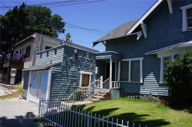 $950,000 | 501 West 8th Street, Long Beach, CA 90813