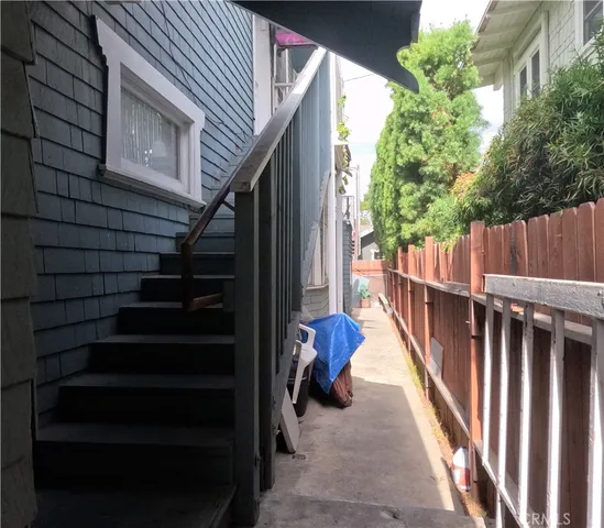 $950,000 | 501 West 8th Street, Long Beach, CA 90813