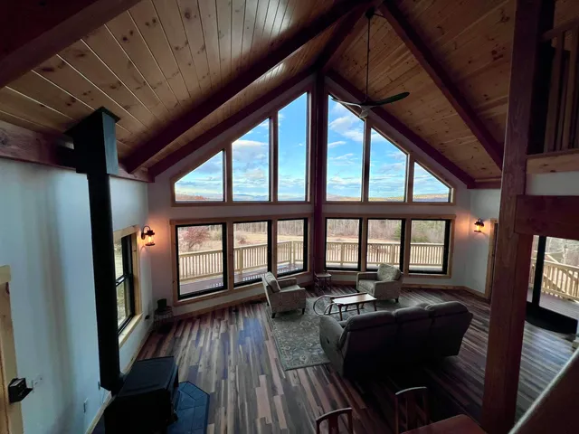 $2,800 | 49 Neal Hill Road, Tuftonboro, NH 03816