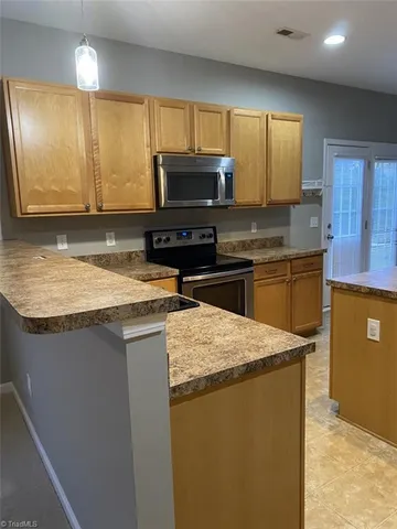 $2,000 | 6434 Hedgewood Lane, High Point, NC 27265