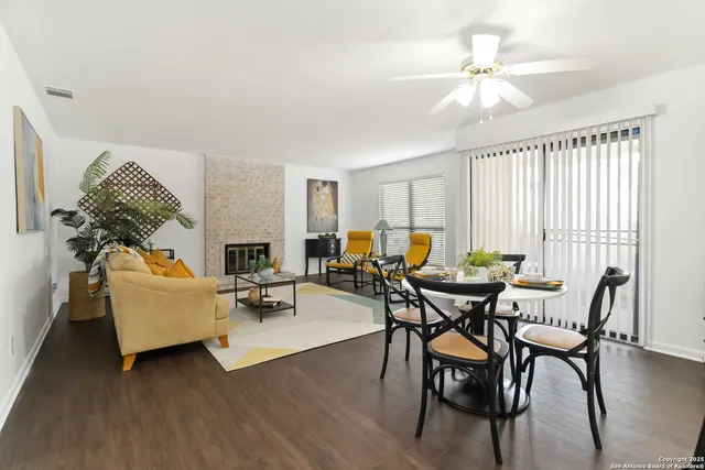 $159,900 | 11843 Braesview, Unit 1807, San Antonio, TX 78231