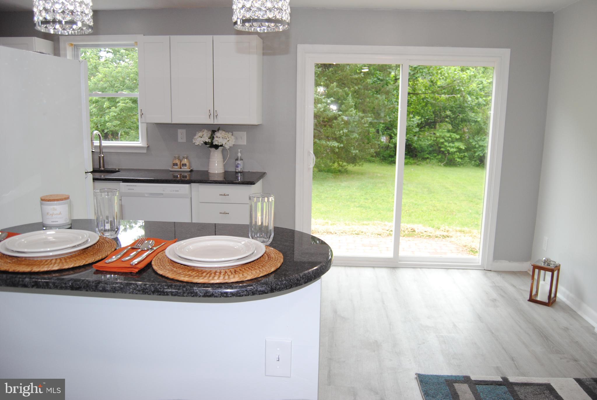 2065 Geoffrey Road Willow Grove, PA 19090 - Photo 10 of 23 dining area