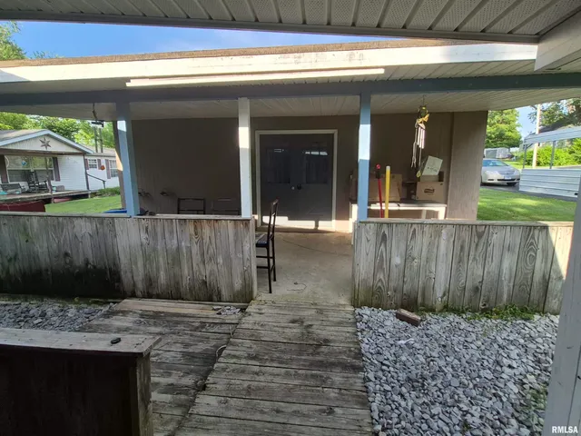 $60,000 | 405 South Shaw Street, Harrisburg, IL 62946