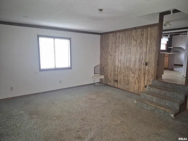 $60,000 | 405 South Shaw Street, Harrisburg, IL 62946