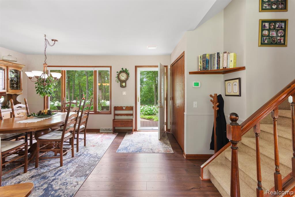 5500 Hartland Road Fenton, MI 48430 - Photo 14 of 28