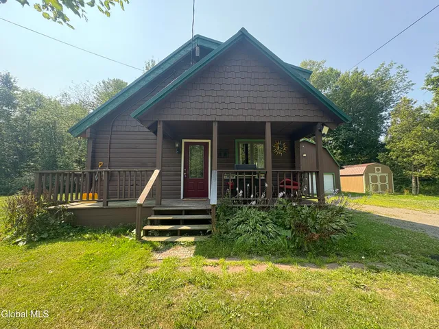 $325,000 | 58 Wolcott Road, Crown Point, NY 12928