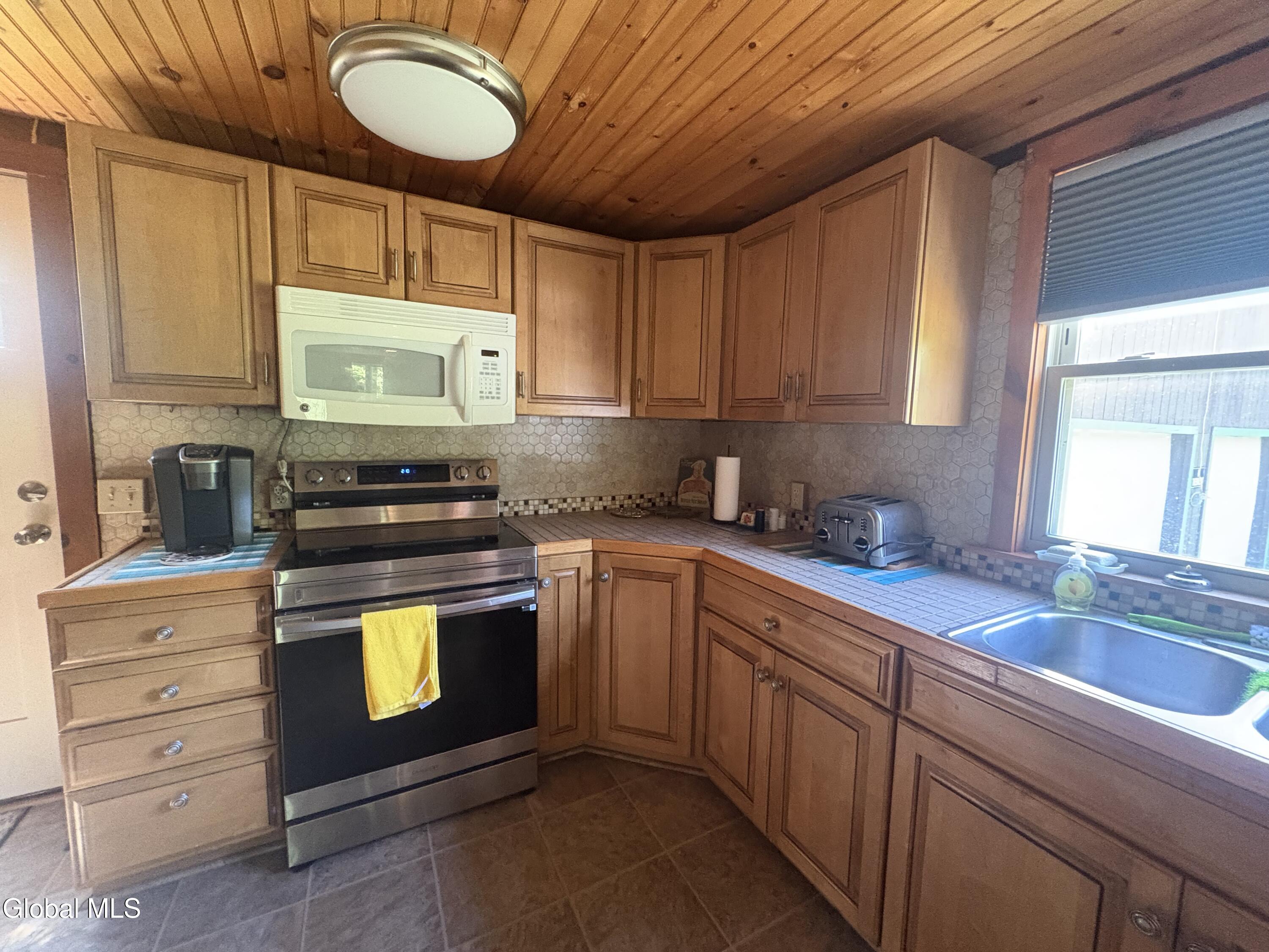 58 Wolcott Road Crown Point, NY 12928 - Photo 12 of 54 IMG_3078