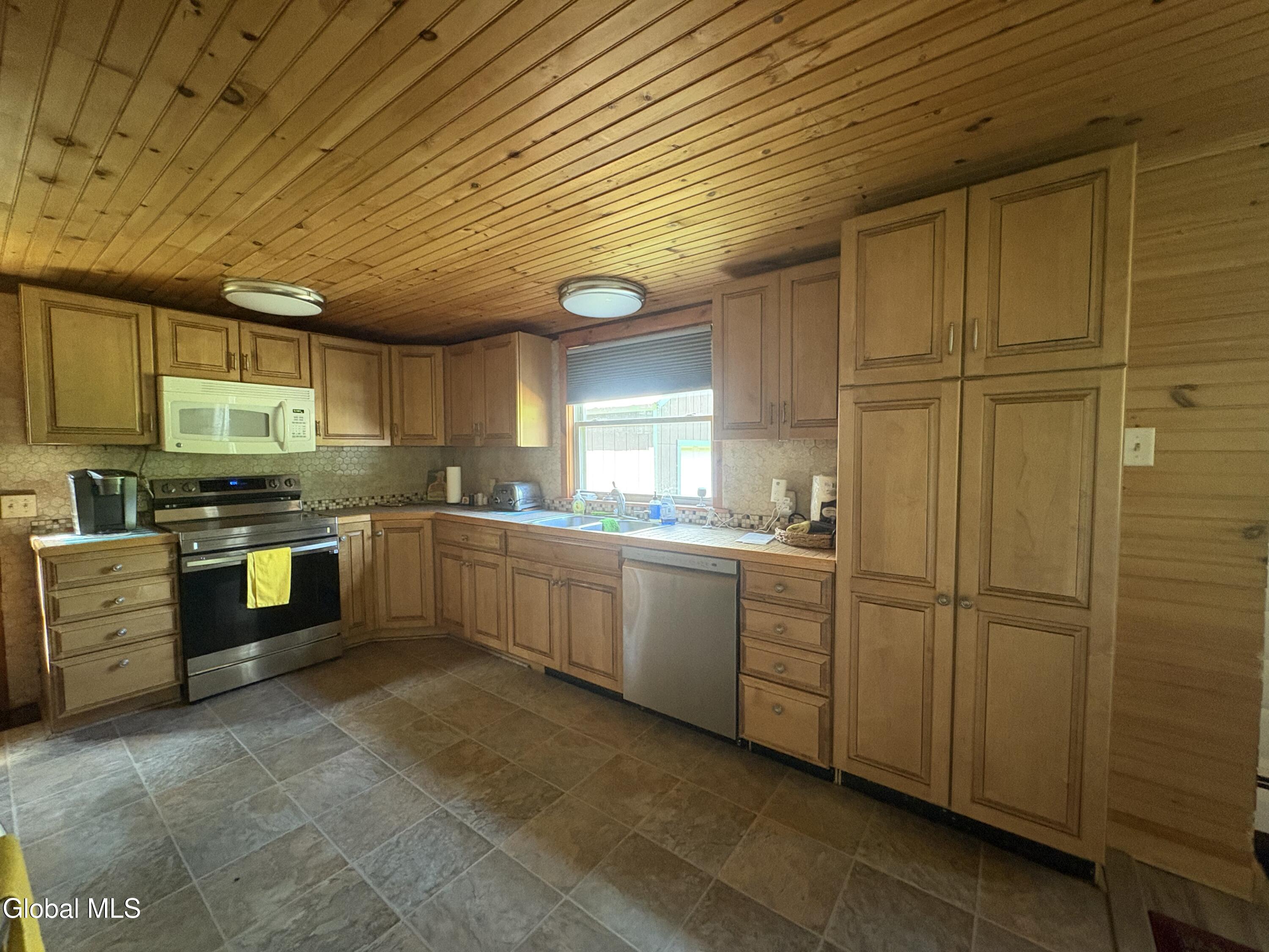 58 Wolcott Road Crown Point, NY 12928 - Photo 13 of 54 IMG_3129