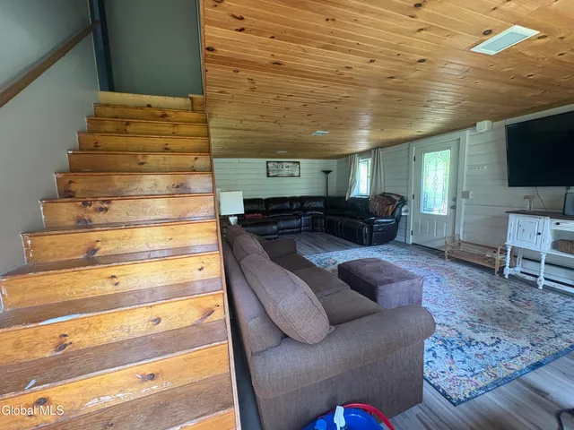 $325,000 | 58 Wolcott Road, Crown Point, NY 12928