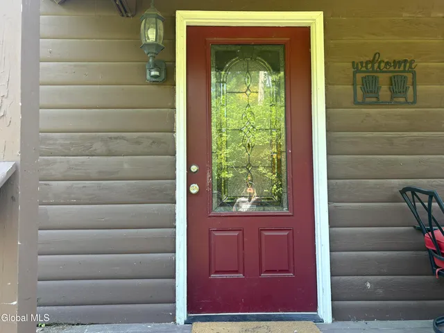 $325,000 | 58 Wolcott Road, Crown Point, NY 12928