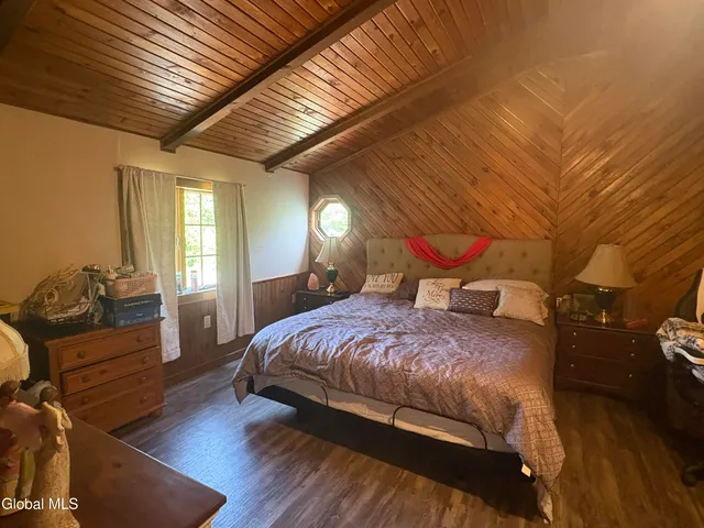 $325,000 | 58 Wolcott Road, Crown Point, NY 12928