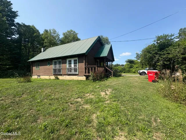 $325,000 | 58 Wolcott Road, Crown Point, NY 12928