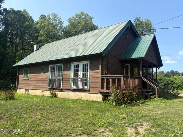 $315,000 | 58 Wolcott Road, Crown Point, NY 12928