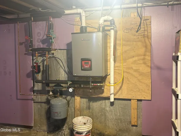 $315,000 | 58 Wolcott Road, Crown Point, NY 12928