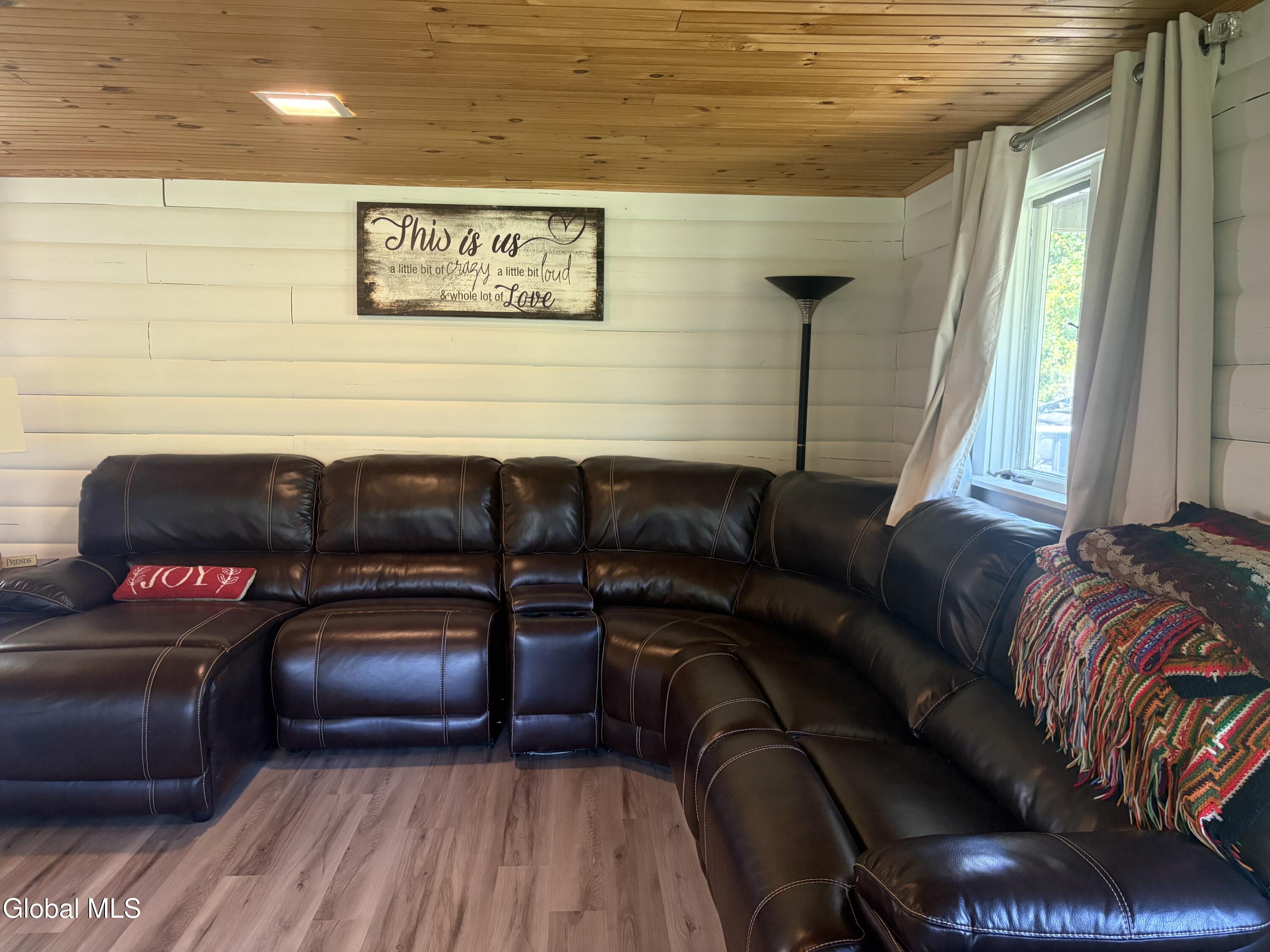 58 Wolcott Road Crown Point, NY 12928 - Photo 5 of 54 IMG_3106