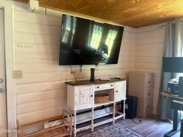 $315,000 | 58 Wolcott Road, Crown Point, NY 12928