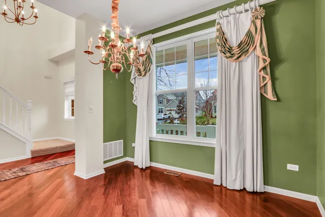 $399,000 | 1948 Lily Lane, Round Lake, IL 60073