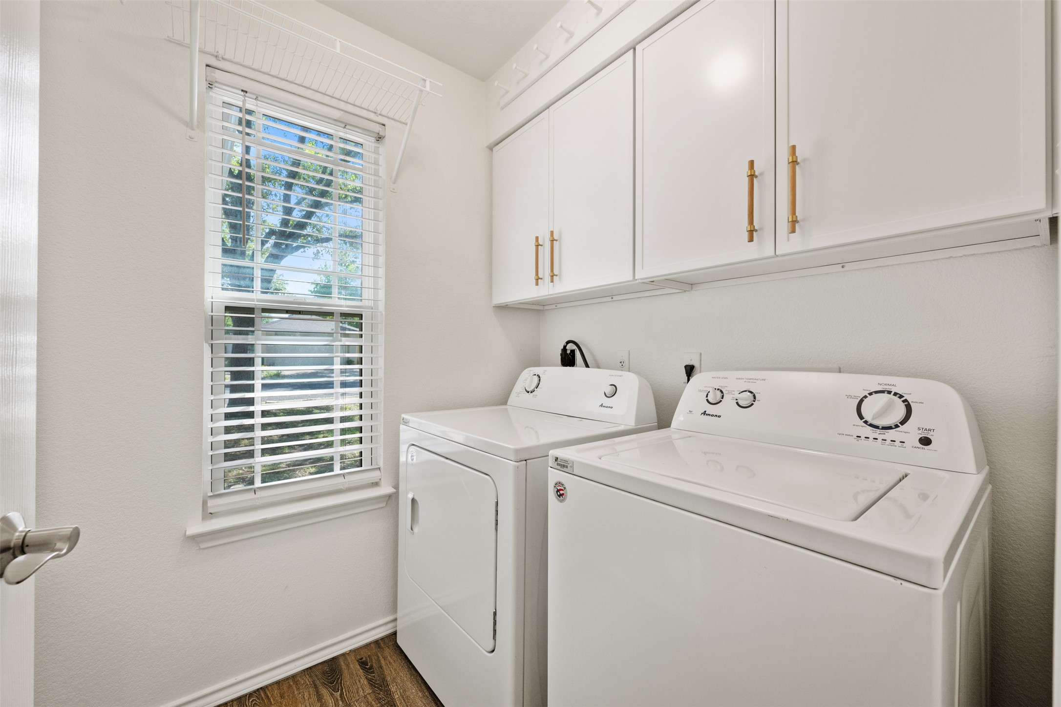 3116 Port Anne Way Leander, TX 78641 - Photo 16 of 24 Laundry area with a window