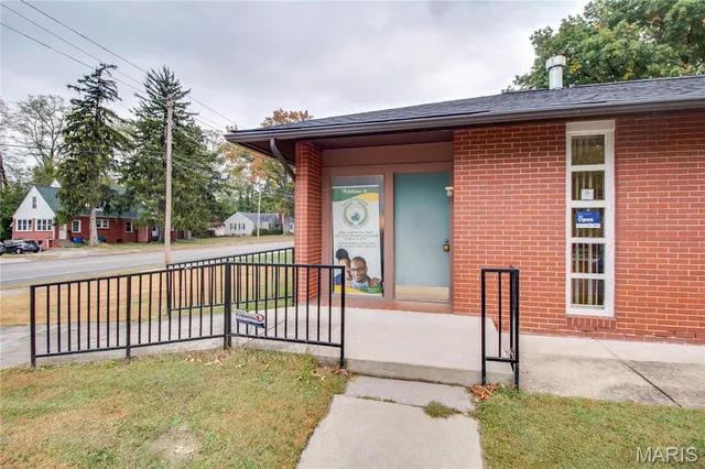 $84,900 | 2201 State Street, Alton, IL 62002