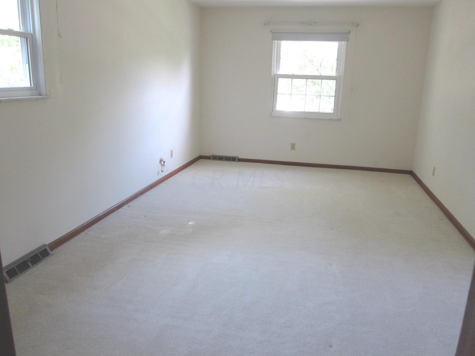 1343 Windham Road Columbus, OH 43220 - Photo 18 of 36 Gallery Image 18