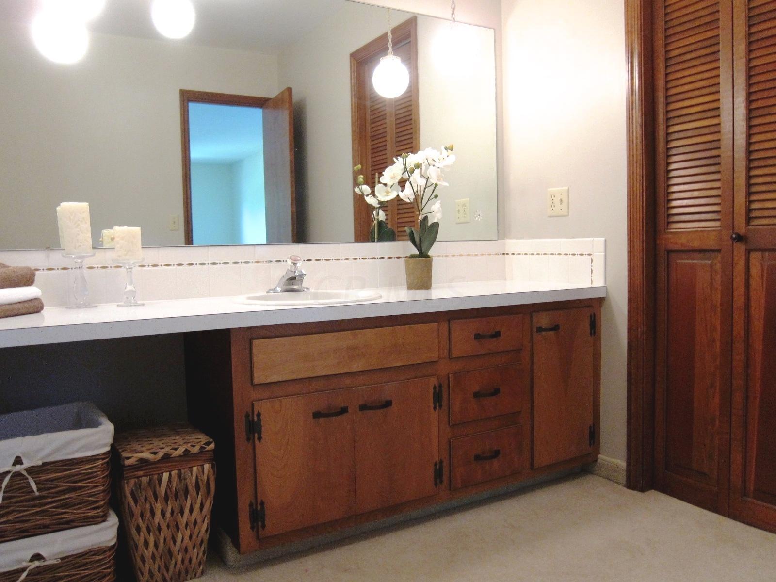 1343 Windham Road Columbus, OH 43220 - Photo 21 of 36 Gallery Image 21