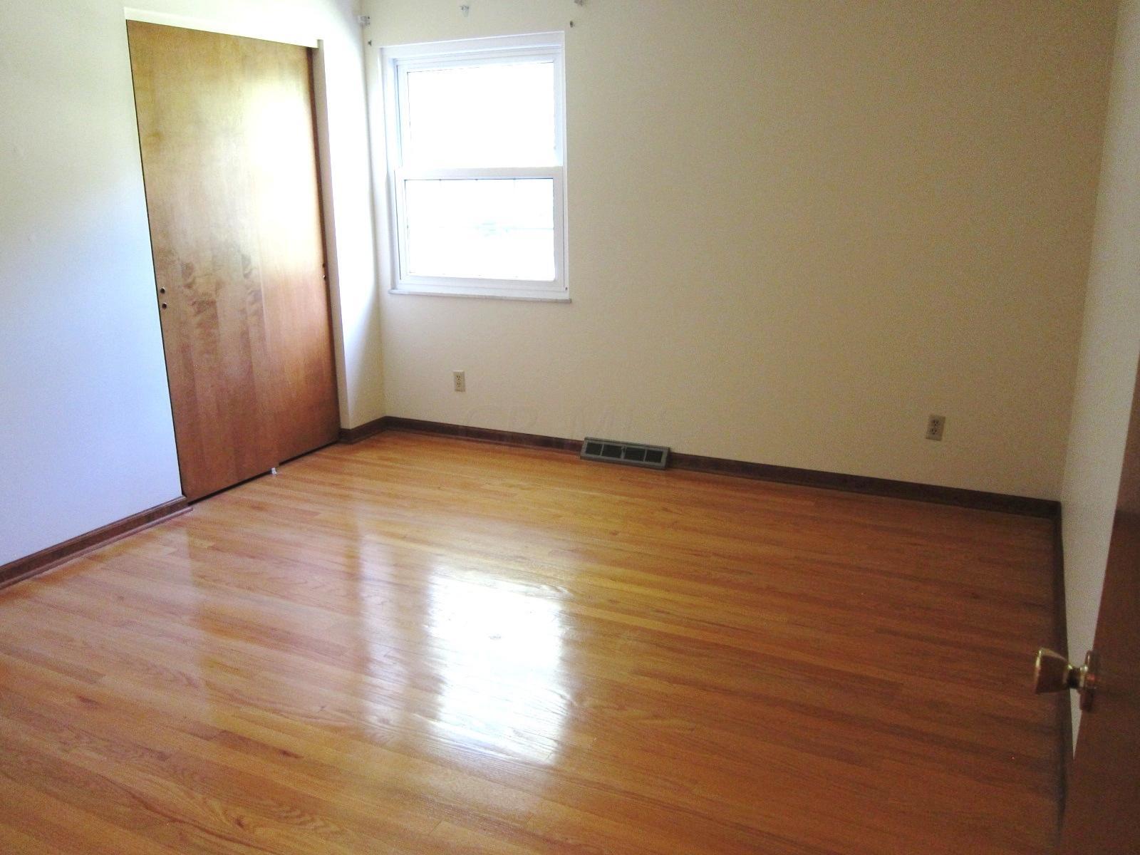 1343 Windham Road Columbus, OH 43220 - Photo 22 of 36 Gallery Image 22