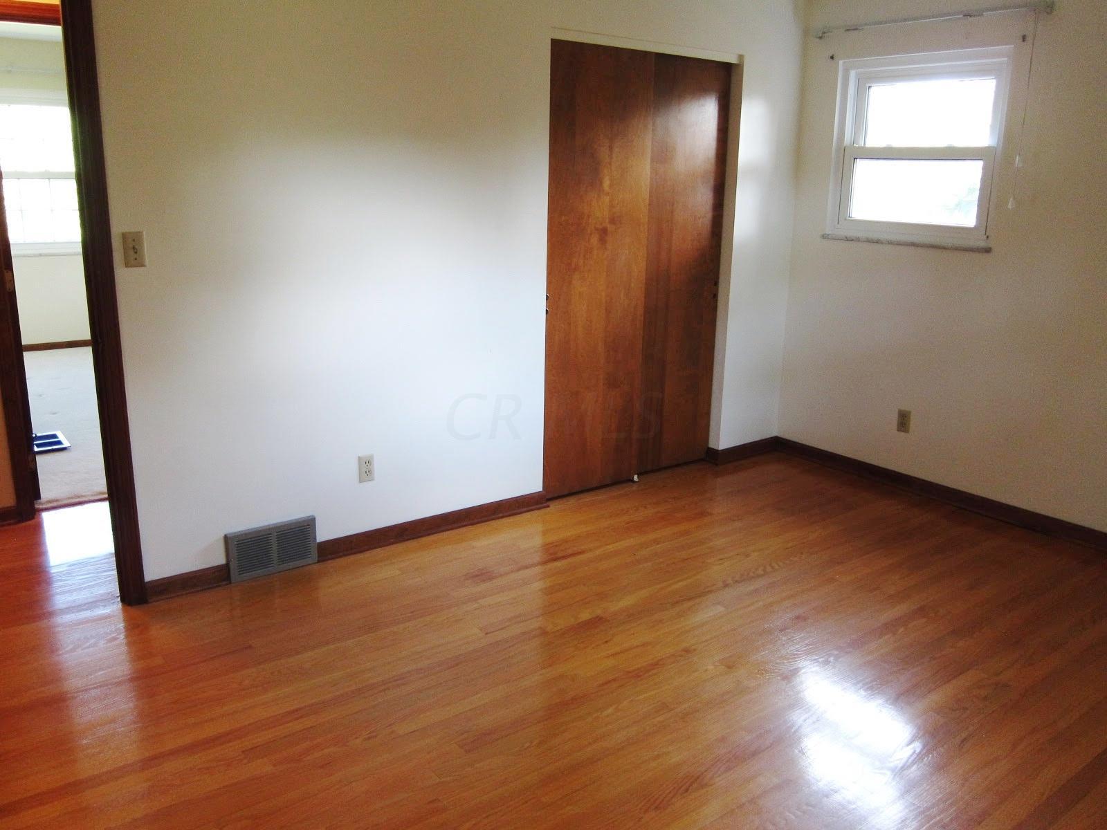 1343 Windham Road Columbus, OH 43220 - Photo 24 of 36 Gallery Image 24