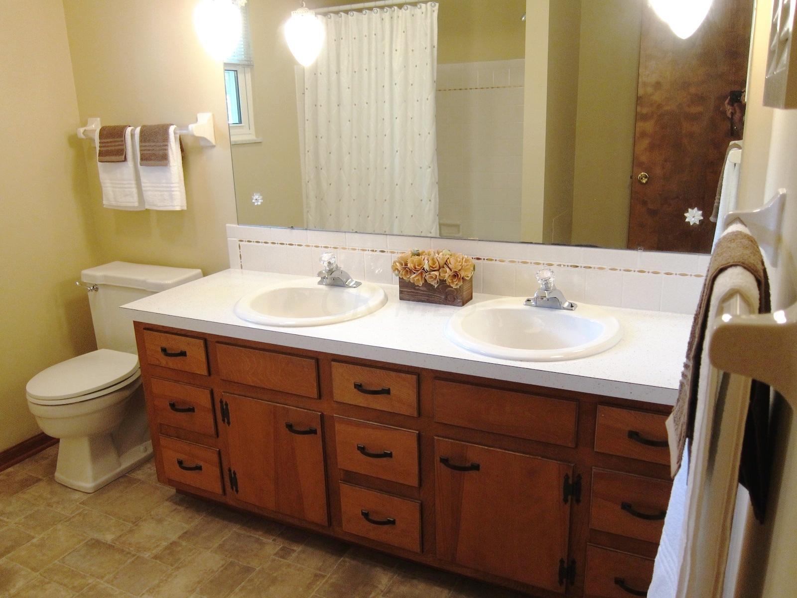 1343 Windham Road Columbus, OH 43220 - Photo 27 of 36 Gallery Image 27