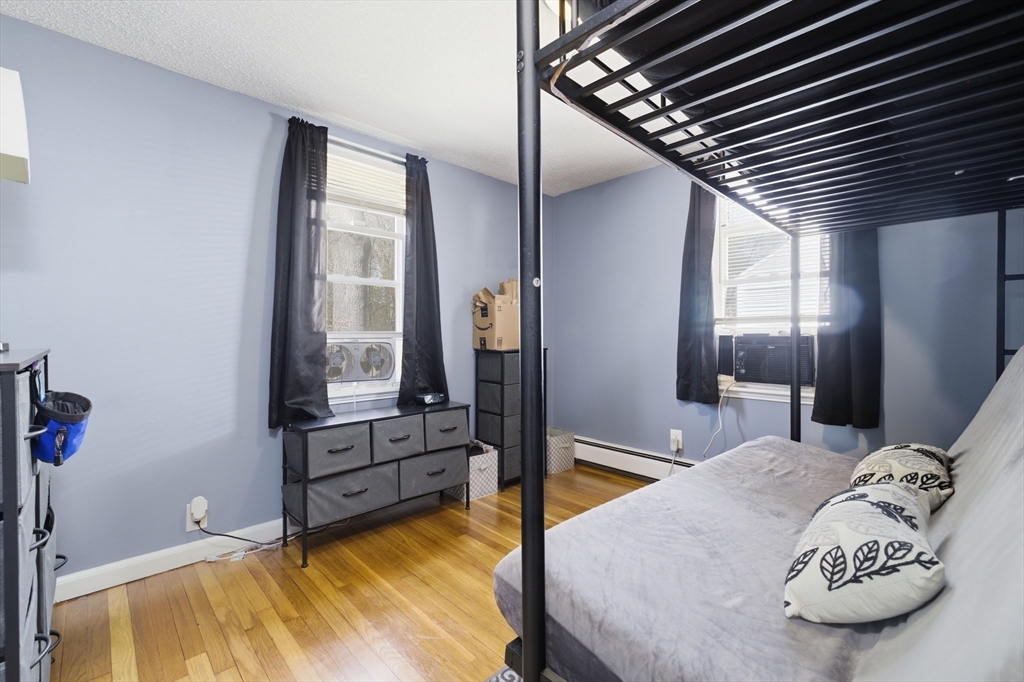 74 Gilman Street Springfield, MA 01118 - Photo 17 of 30 Gallery Image 17