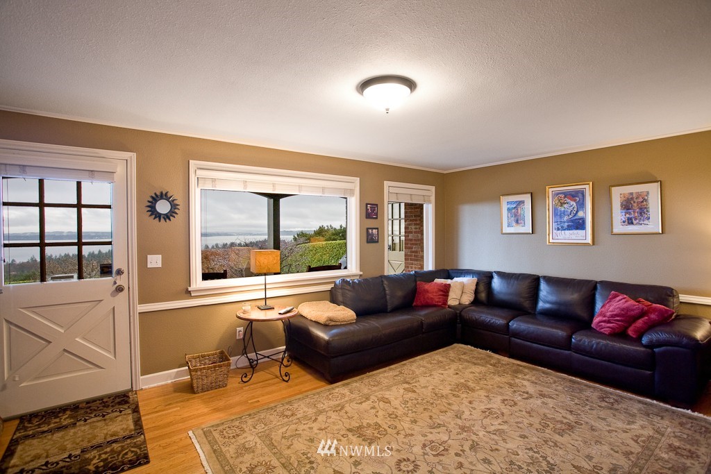 18514 Ridgefield Road Northwest Shoreline, WA 98177 - Photo 7 of 15 Gallery Image 7