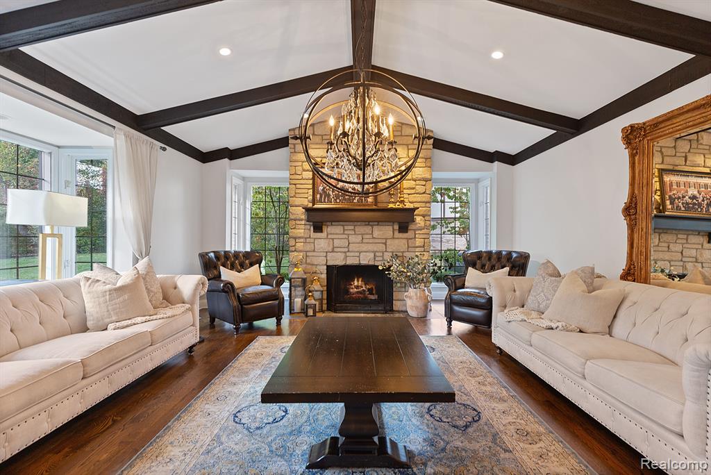 2599 Munster Road Rochester Hills, MI 48309 - Photo 3 of 58