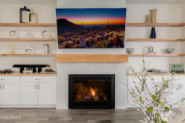 $999,999 | 17210 West Gracemont Street, Surprise, AZ 85388