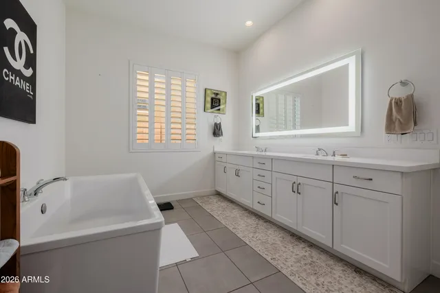 $999,999 | 17210 West Gracemont Street, Surprise, AZ 85388