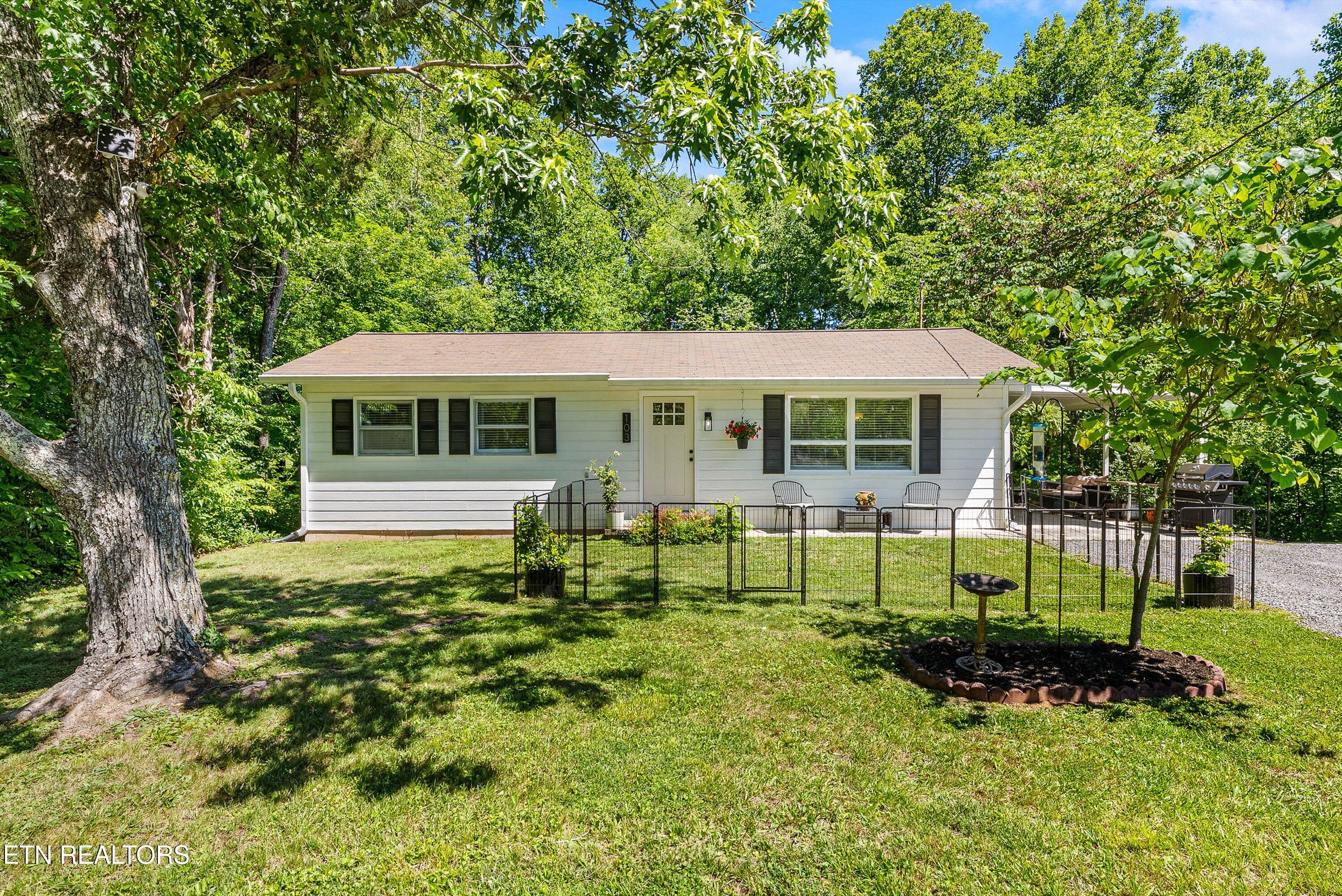 103 Loyola Lane Oak Ridge, TN 37830 - Photo 1 of 36 01-Front A1
