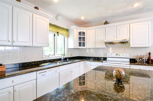 190 Stonebridge Road Wayland, MA 01778 - Photo 17 of 23