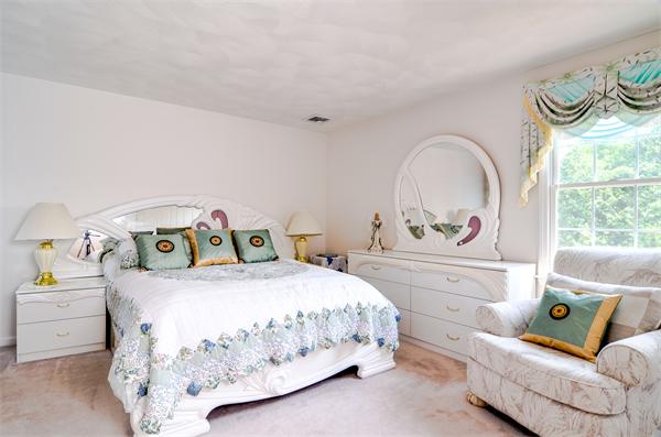 190 Stonebridge Road Wayland, MA 01778 - Photo 8 of 23