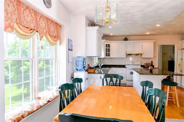 190 Stonebridge Road Wayland, MA 01778 - Photo 9 of 23