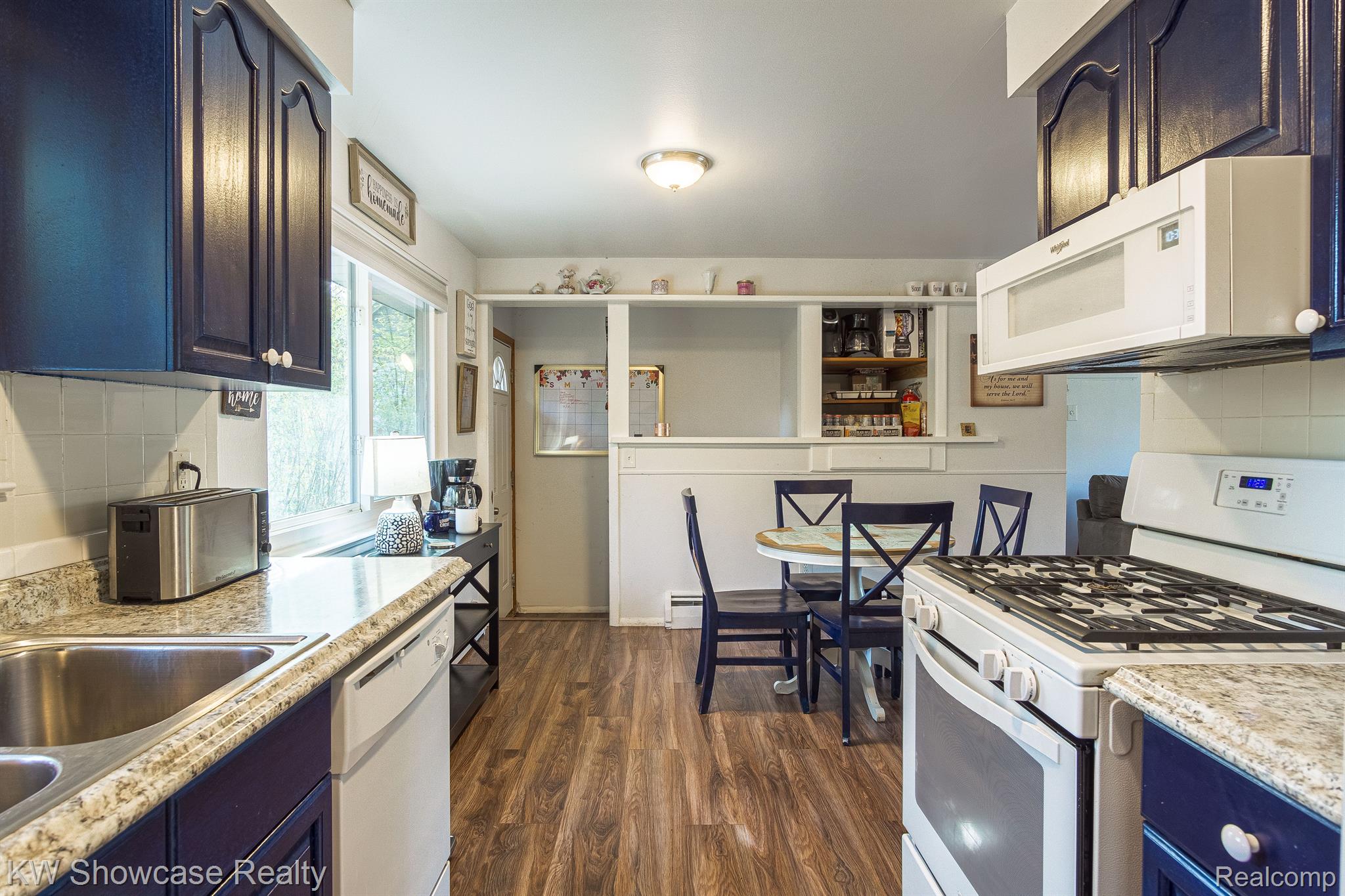3036 Benstein Road Walled Lake, MI 48390 - Photo 8 of 24 Gallery Image 8